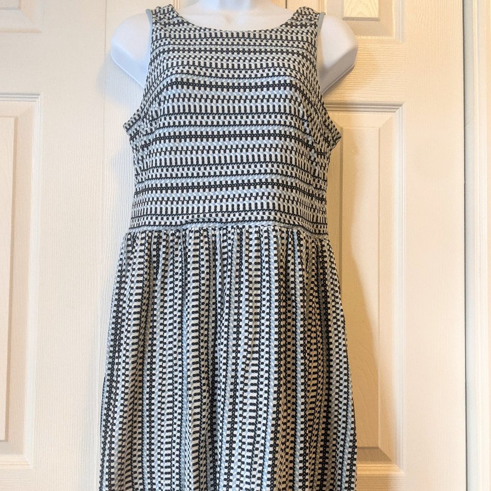 Loft sleeveless geometric dress size M